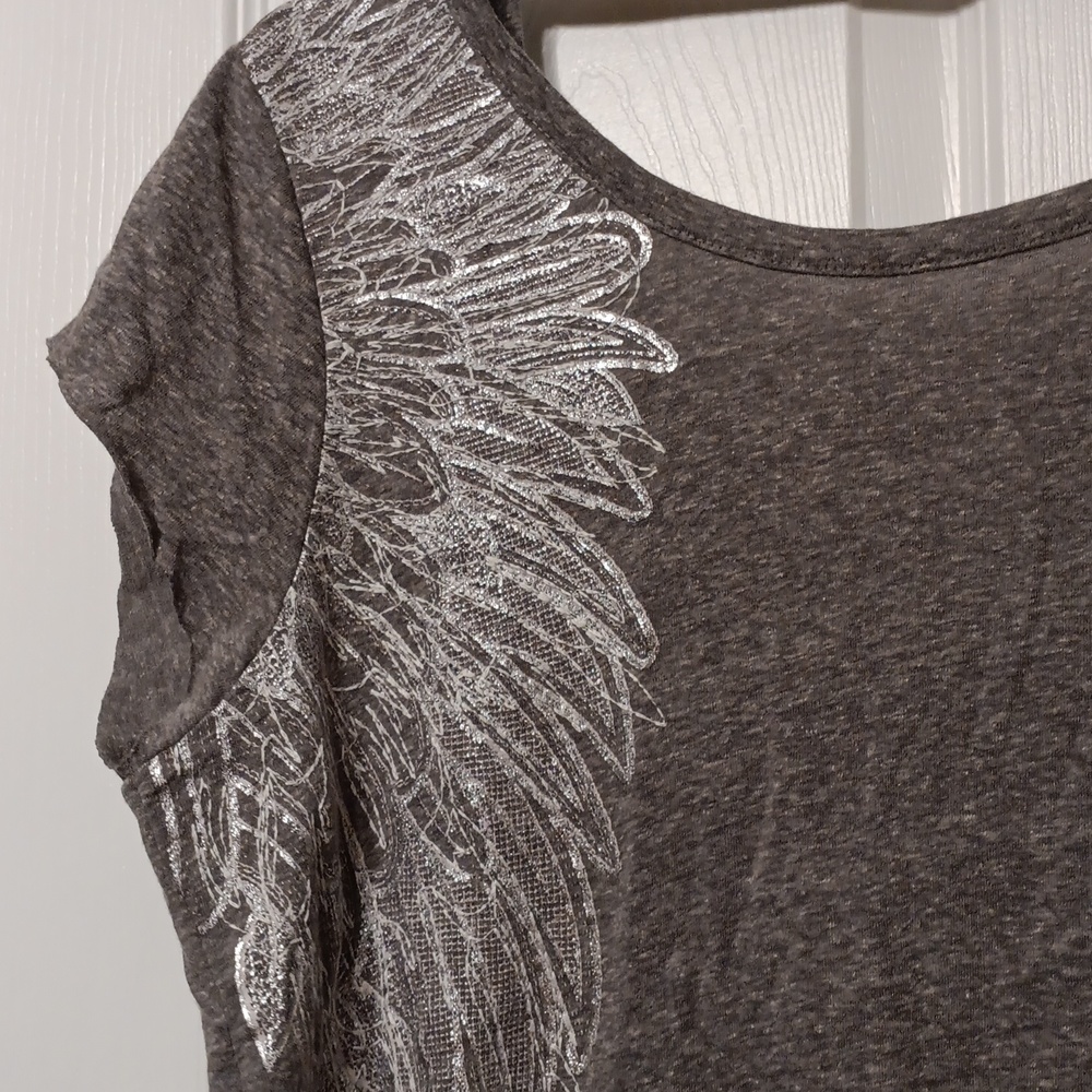 Rock & Republic short sleeve tee - Picture 2 of 7